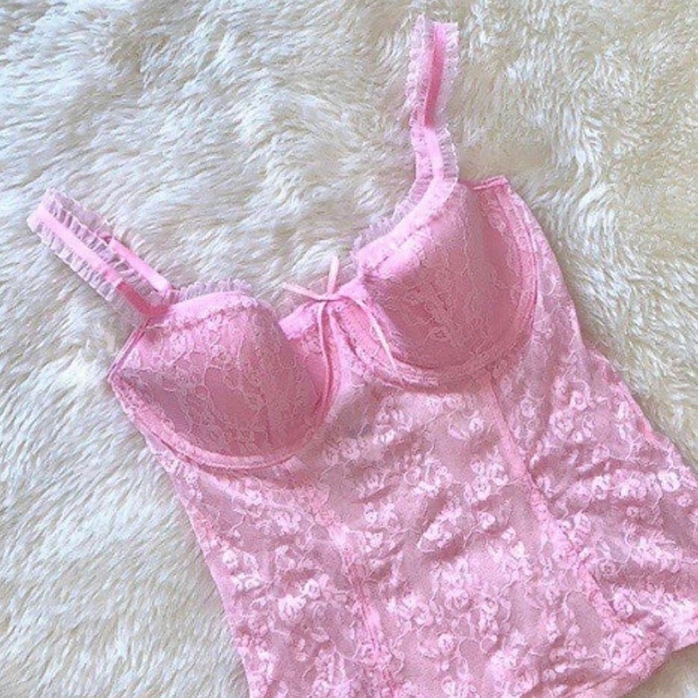 The Sydney Carlson Victoria’s Secret Y2K Cami Top